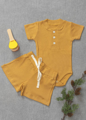 conjunto canelado botões caramelo