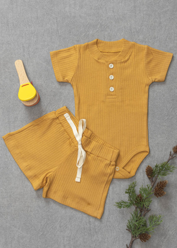 conjunto canelado botões caramelo