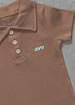 Camiseta Gola polo Marrom