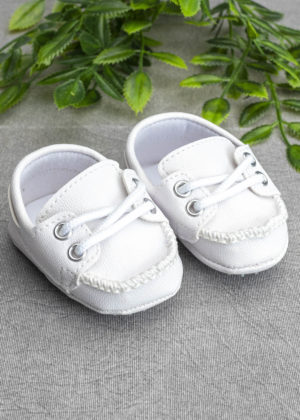 mocassim branco cadarço