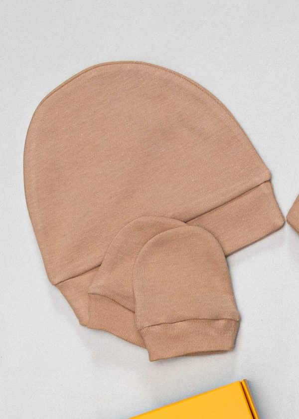 Kit Presente Bebê 4 Peças Conjunto Mais Touca e Luvas Nude - Imagem 3